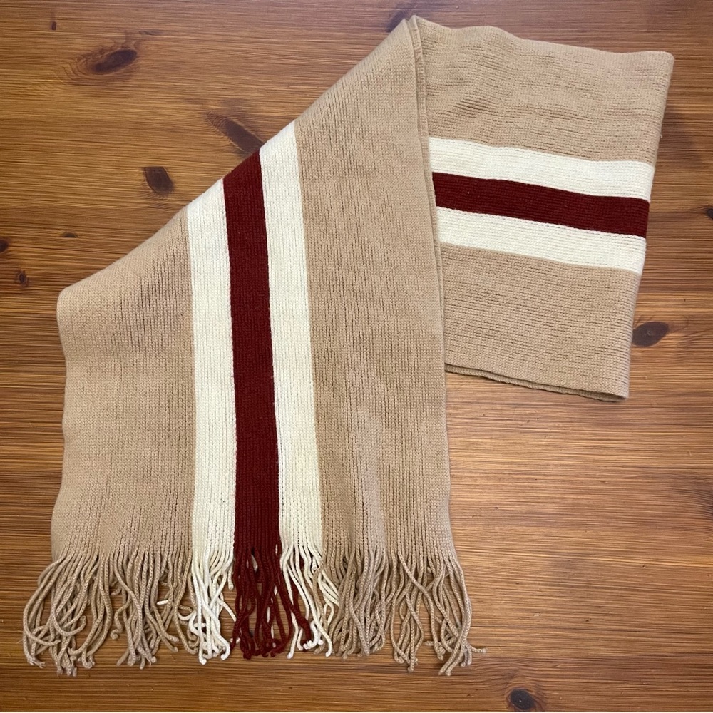 EUC Royal Highland Scarf